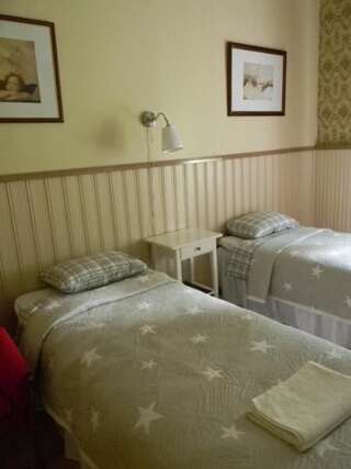 Отели типа «постель и завтрак» B&B Savikon Kartano Китеэ Двухместный номер с 1 кроватью или 2 отдельными кроватями-3
